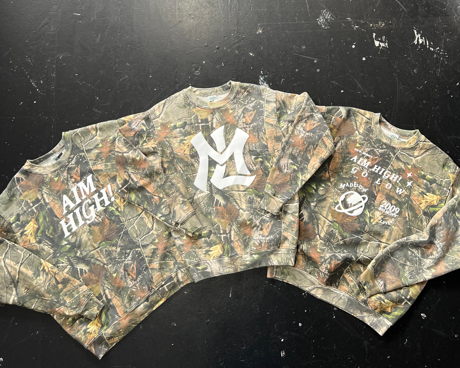 CAMO CREWNECKS